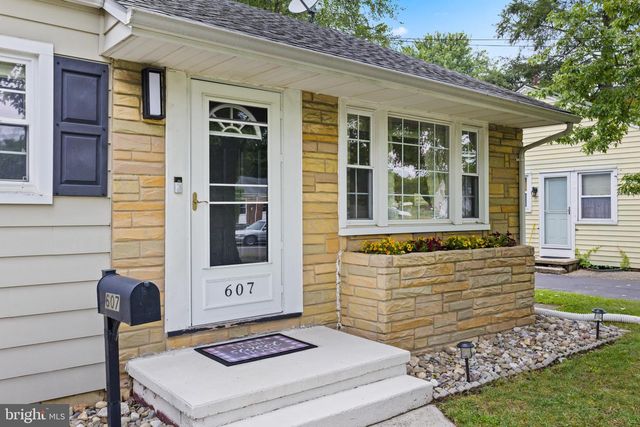 607 GARDEN ST, Mount Holly, NJ 08060