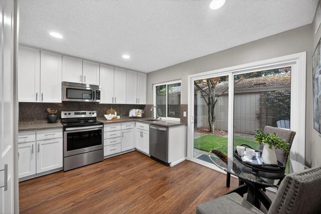 3 Colby Ct, Sacramento, CA 95825