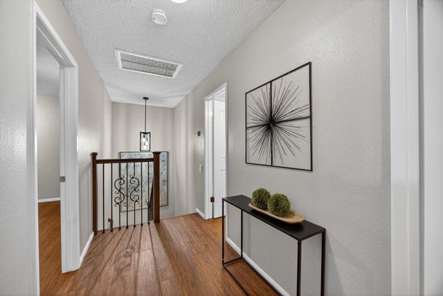 3 Colby Ct, Sacramento, CA 95825