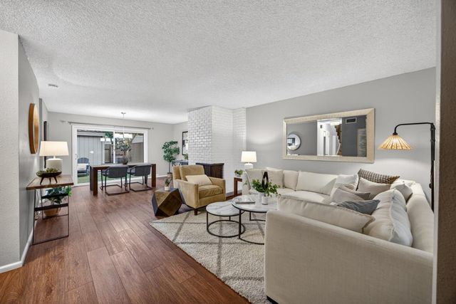 3 Colby Ct, Sacramento, CA 95825