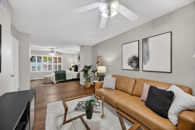 3 Colby Ct, Sacramento, CA 95825