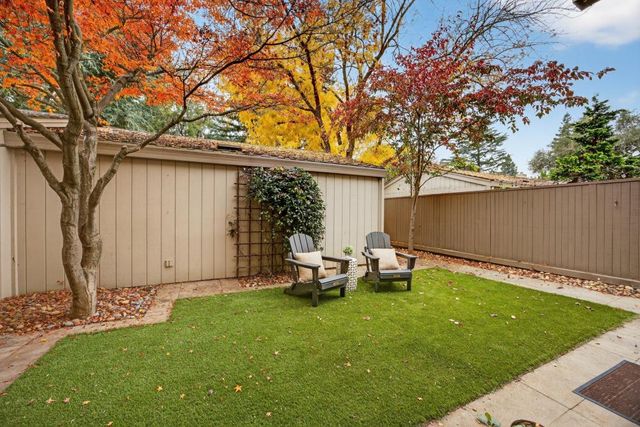 3 Colby Ct, Sacramento, CA 95825