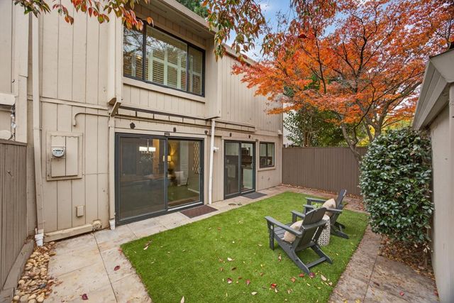 3 Colby Ct, Sacramento, CA 95825