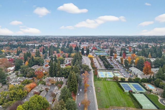 3 Colby Ct, Sacramento, CA 95825