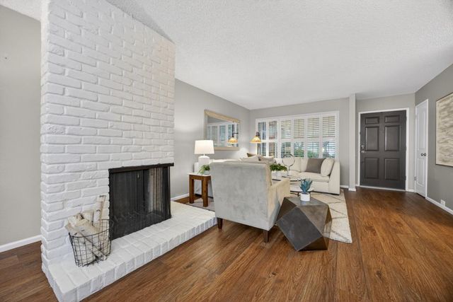 3 Colby Ct, Sacramento, CA 95825