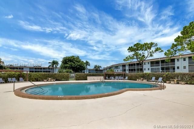 3000 Springdale Boulevard V207, Palm Springs, FL 33461