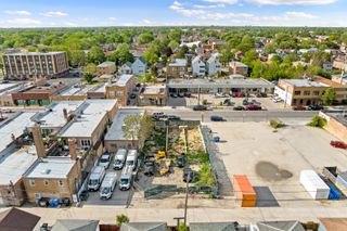 5921 W Lawrence Avenue, Chicago, IL 60630