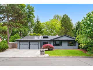 11348 Sw IRONWOOD Loop, Portland, OR 97223
