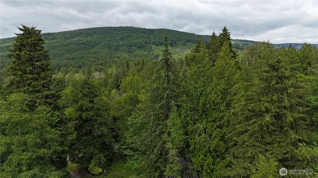 26204 Helmick Road, Sedro Woolley, WA 98284