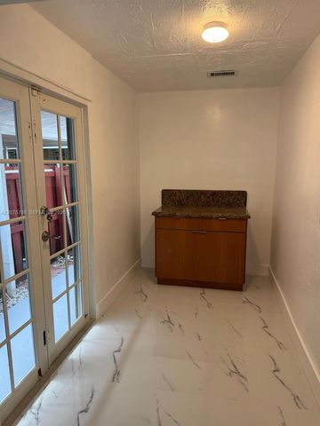 2775 W 71st Place 0, Hialeah, FL 33016