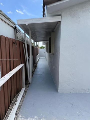2775 W 71st Place 0, Hialeah, FL 33016