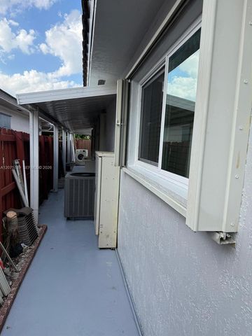 2775 W 71st Place 0, Hialeah, FL 33016
