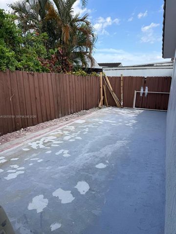 2775 W 71st Place 0, Hialeah, FL 33016