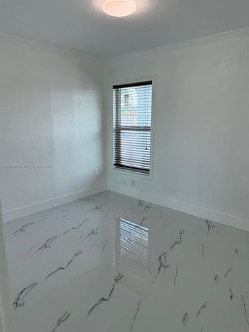 2775 W 71st Place 0, Hialeah, FL 33016