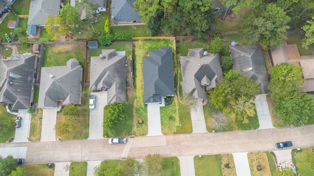 12111 Brightwood Drive, Montgomery, TX 77356