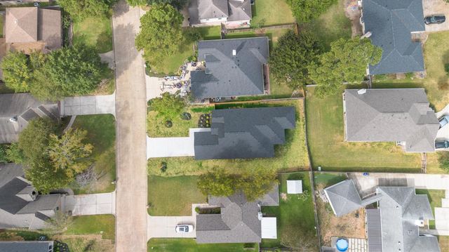 12111 Brightwood Drive, Montgomery, TX 77356