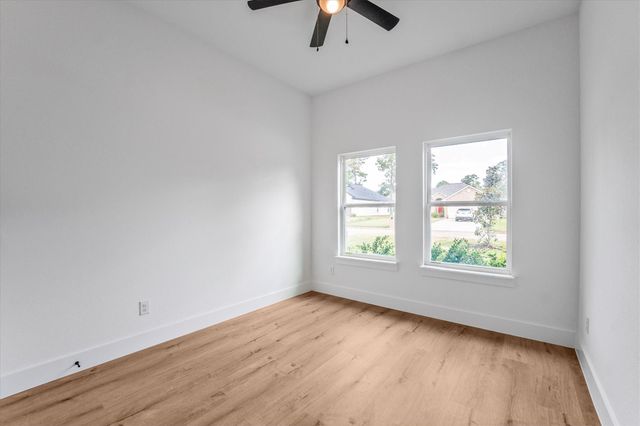 12111 Brightwood Drive, Montgomery, TX 77356