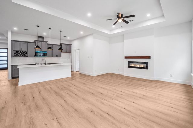 12111 Brightwood Drive, Montgomery, TX 77356