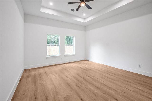 12111 Brightwood Drive, Montgomery, TX 77356