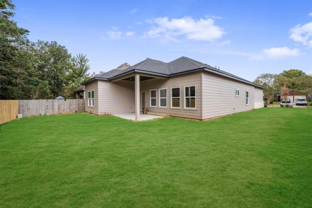 12111 Brightwood Drive, Montgomery, TX 77356