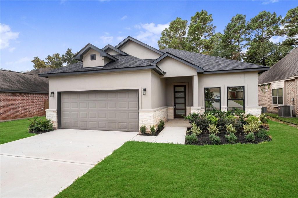 12111 Brightwood Drive, Montgomery, TX 77356