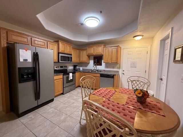 180 Grace Chapel 211, Blue Eye, MO 65611