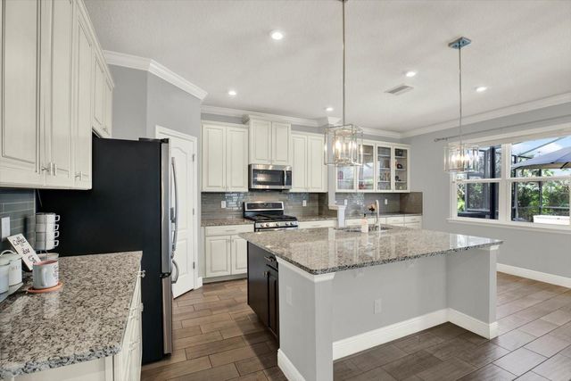 11702 LAKE LUCAYA DRIVE, Riverview, FL 33579