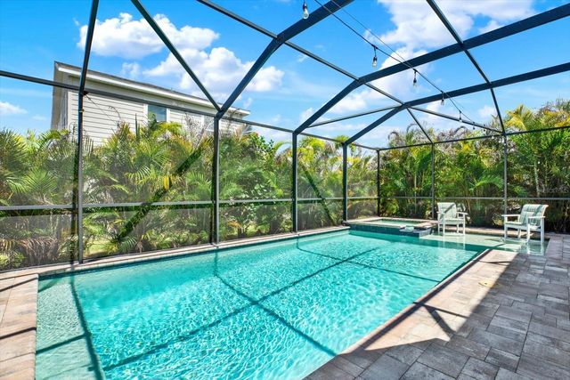 11702 LAKE LUCAYA DRIVE, Riverview, FL 33579