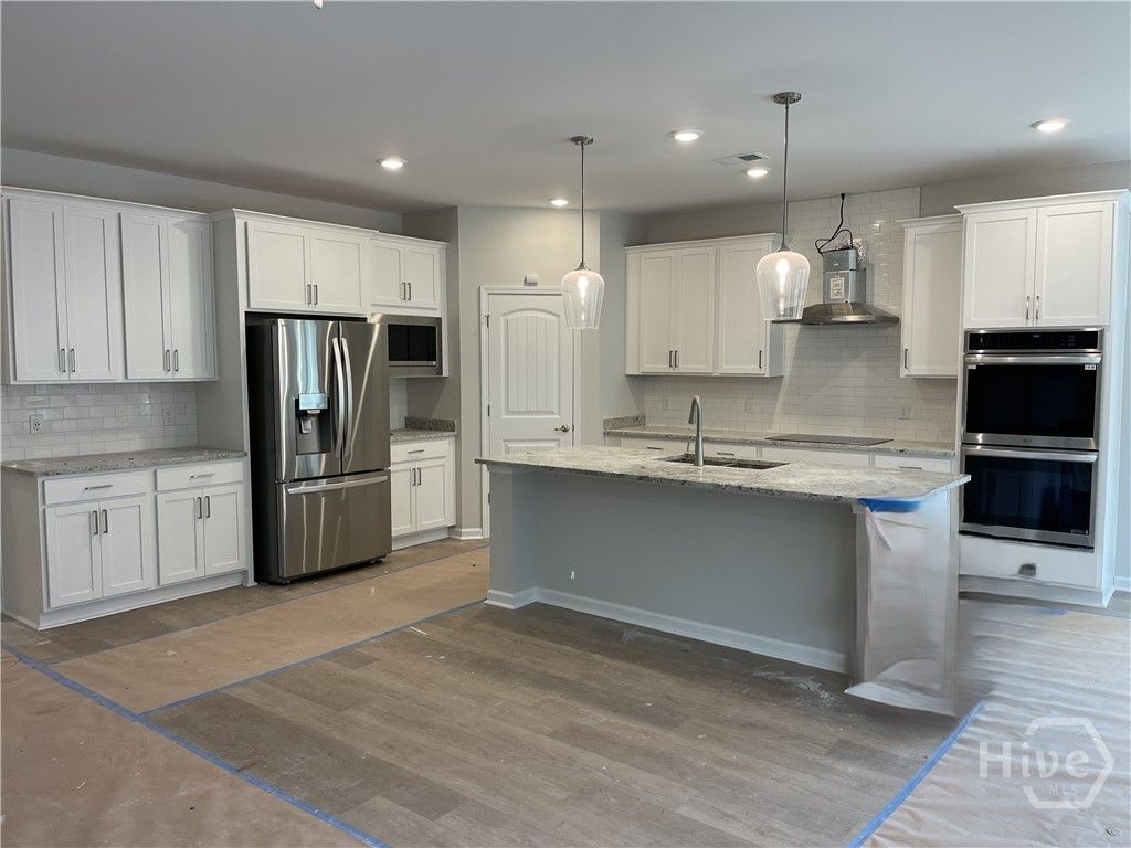 Image 5 of property listing at 158 Como Drive, Pooler, GA 31322