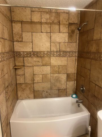 121 Brookside Drive, Duncanville, TX 75137