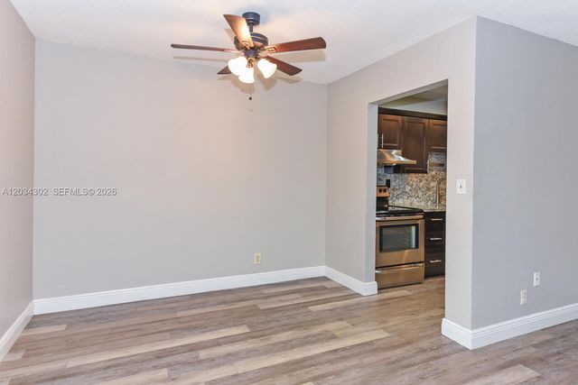 298 SW 6th St 1030, Boca Raton, FL 33432
