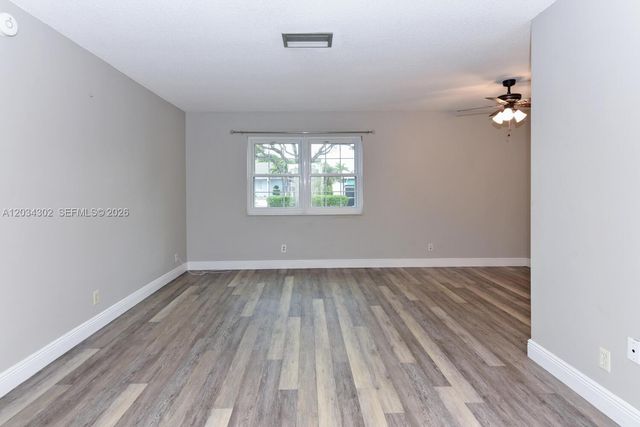 298 SW 6th St 1030, Boca Raton, FL 33432