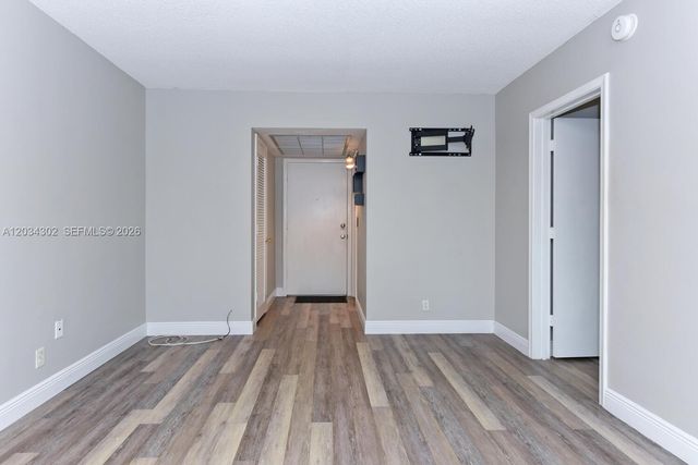 298 SW 6th St 1030, Boca Raton, FL 33432