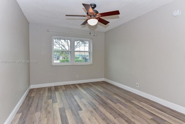 298 SW 6th St 1030, Boca Raton, FL 33432