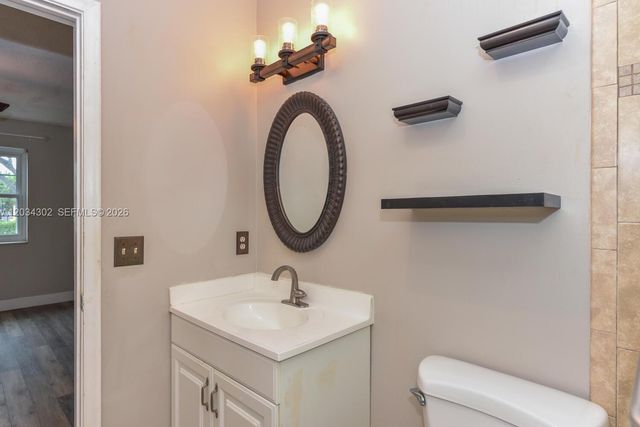 298 SW 6th St 1030, Boca Raton, FL 33432