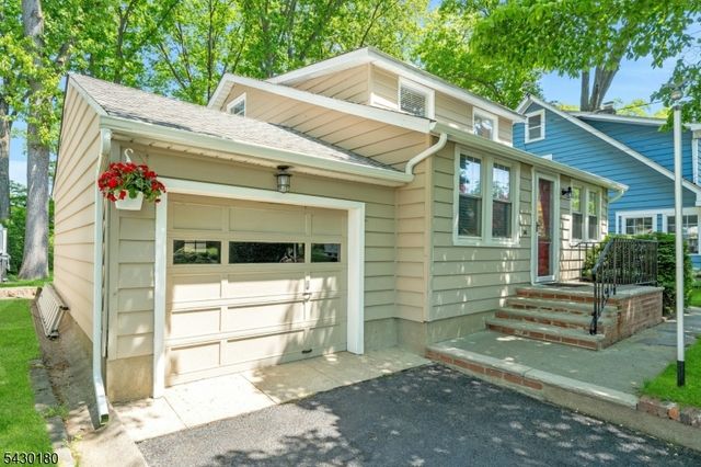 56 Highwood Rd, Parsippany-troy Hills Twp., NJ 07834