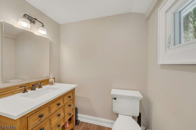 56 Highwood Rd, Parsippany-troy Hills Twp., NJ 07834