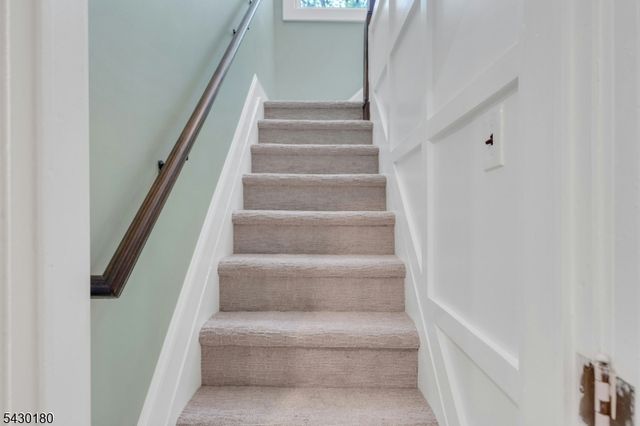 56 Highwood Rd, Parsippany-troy Hills Twp., NJ 07834