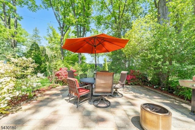 56 Highwood Rd, Parsippany-troy Hills Twp., NJ 07834