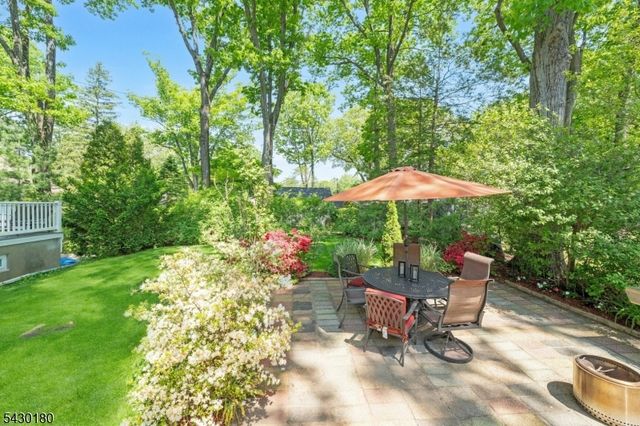 56 Highwood Rd, Parsippany-troy Hills Twp., NJ 07834