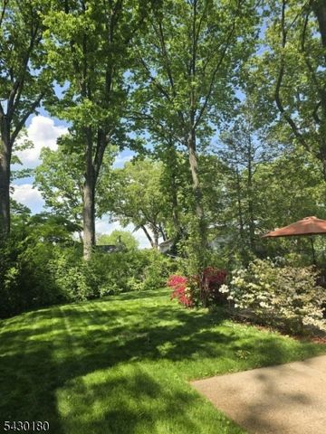 56 Highwood Rd, Parsippany-troy Hills Twp., NJ 07834