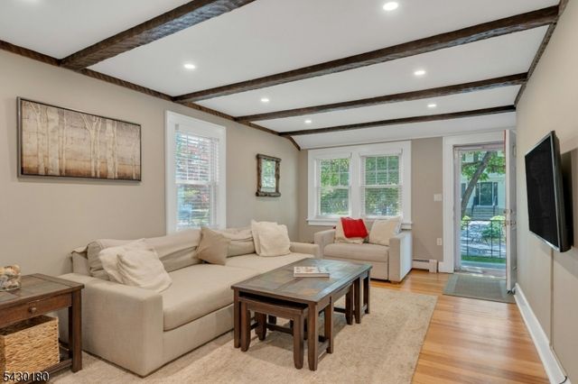 56 Highwood Rd, Parsippany-troy Hills Twp., NJ 07834