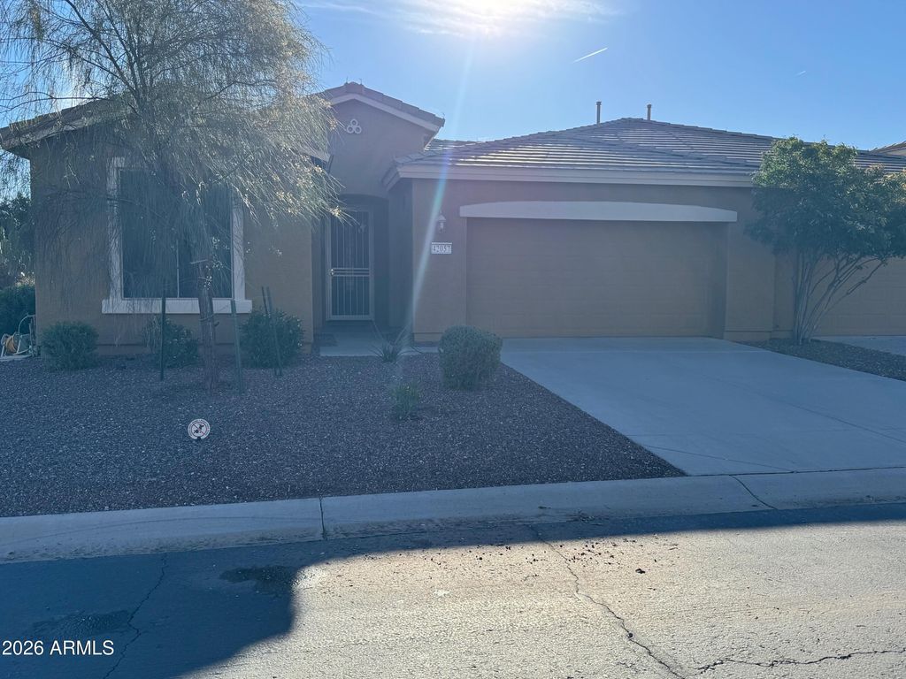 42057 W MILLER Lane, Maricopa, AZ 85138