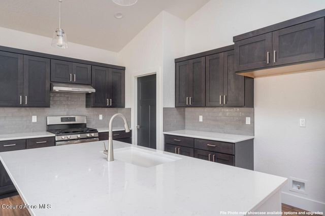 4553 E DAVIN DR, Post Falls, ID 83854