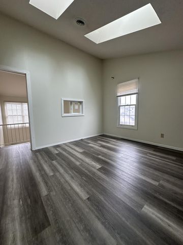 1612 Rose Hill Circle, Saint Paul, MN 55108