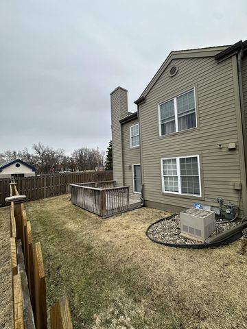 1612 Rose Hill Circle, Saint Paul, MN 55108