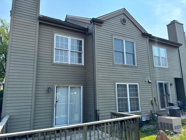 1612 Rose Hill Circle, Saint Paul, MN 55108