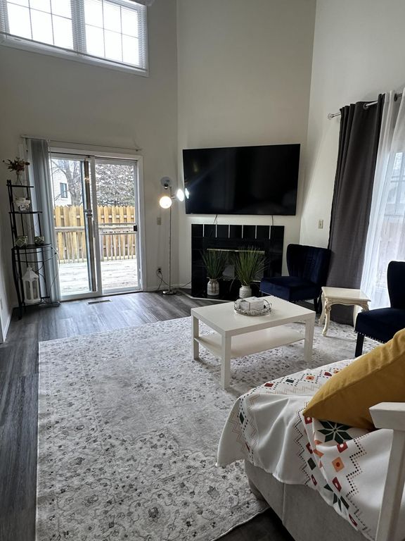 1612 Rose Hill Circle, Saint Paul, MN 55108 — photo 3