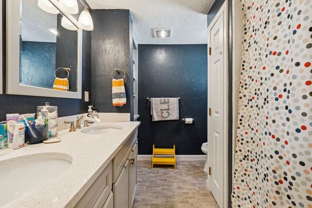 68 Marshall St, Billerica, MA 01821