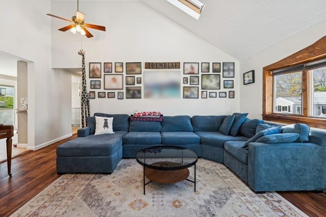 68 Marshall St, Billerica, MA 01821